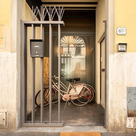 Via Cimabue 8B - Florence Charming Apartments - Metropolitan Loft In Florence - 20 Minute Walk To City Center - Excellent Base For Exploring - Less Than 5 Minute Walk To The Supermarket - Amazing Bakery On The Corner Exterior foto
