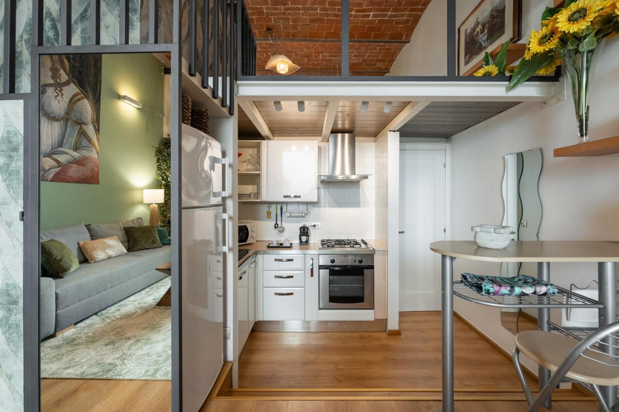 Via Cimabue 8B - Florence Charming Apartments - Metropolitan Loft In Florence - 20 Minute Walk To City Center - Excellent Base For Exploring - Less Than 5 Minute Walk To The Supermarket - Amazing Bakery On The Corner Exterior foto